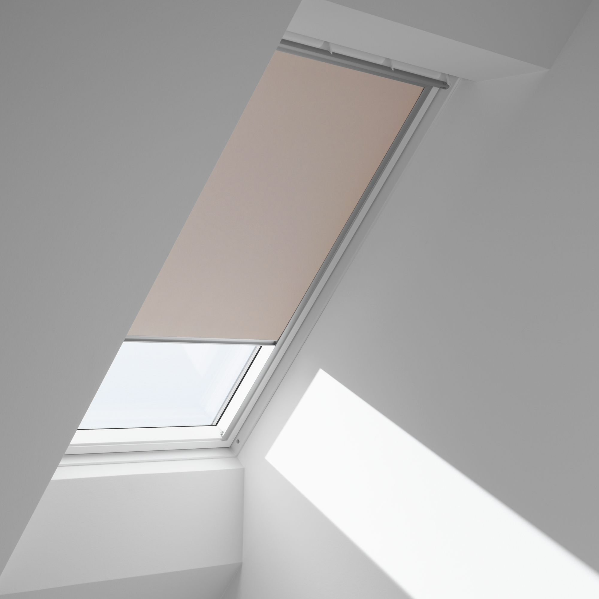 Roleta vnitřní Velux DKL pro okna MK06 3009–černá